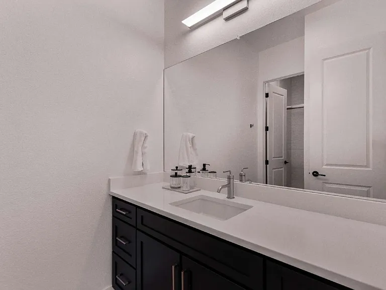 9676 Elizabeth St — Photo 36