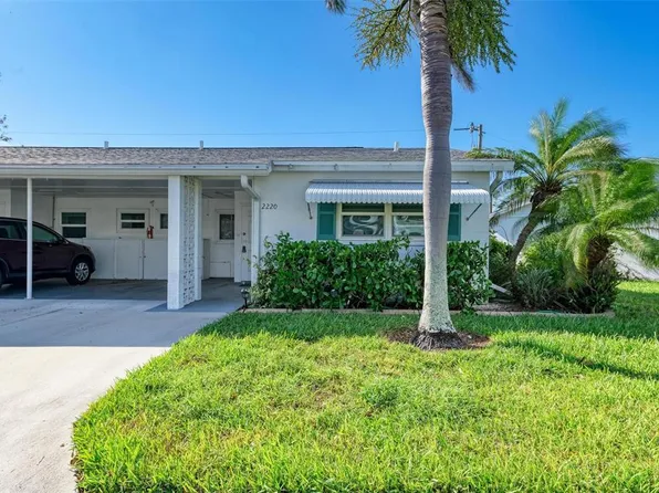 2220 Orange Blossom Ln, Bradenton, FL 34207