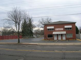 2882 Albrecht Ave, Akron, OH 44312