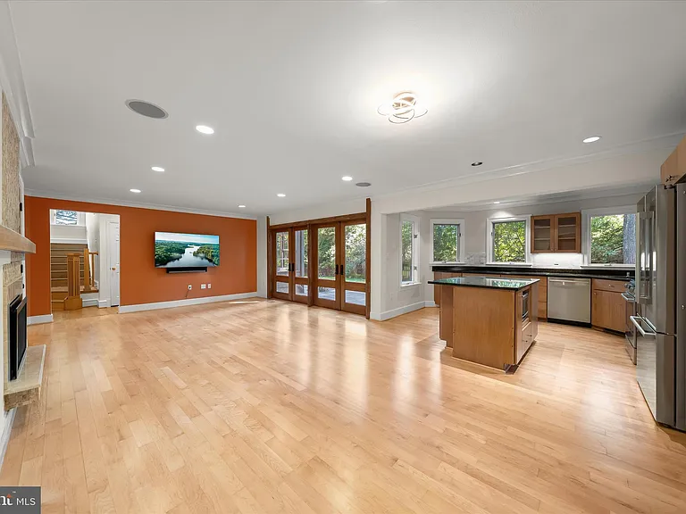 5104 Scarsdale Rd — Photo 12