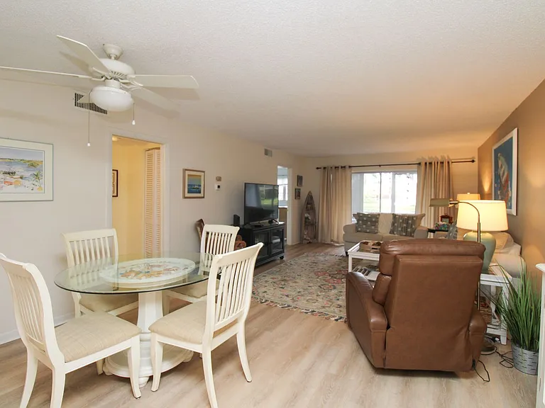 1020 Palm View Dr #C-104 — Photo 17