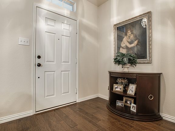 3rd image of 1129 Whispering Trail Cir