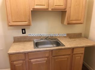 96 Winthrop St APT 6, Roxbury, MA 02119