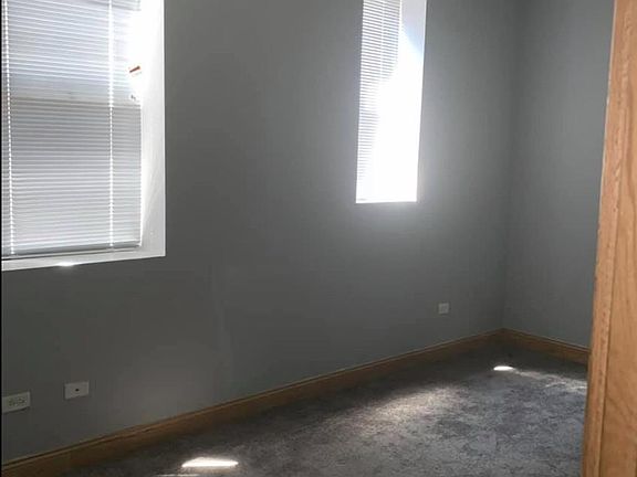 4th image of 4715-1A S Michigan Ave #3