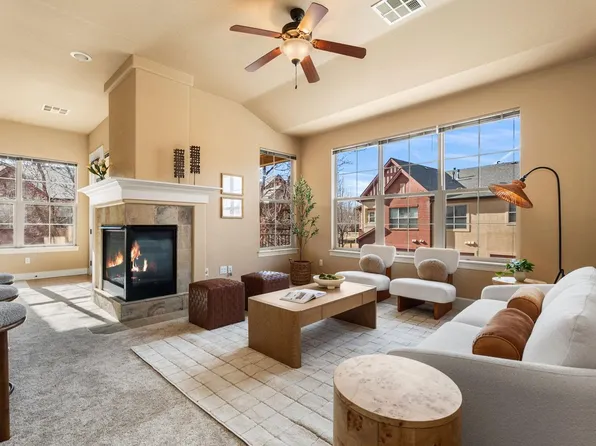 1379 Charles Dr #A5, Longmont, CO 80503