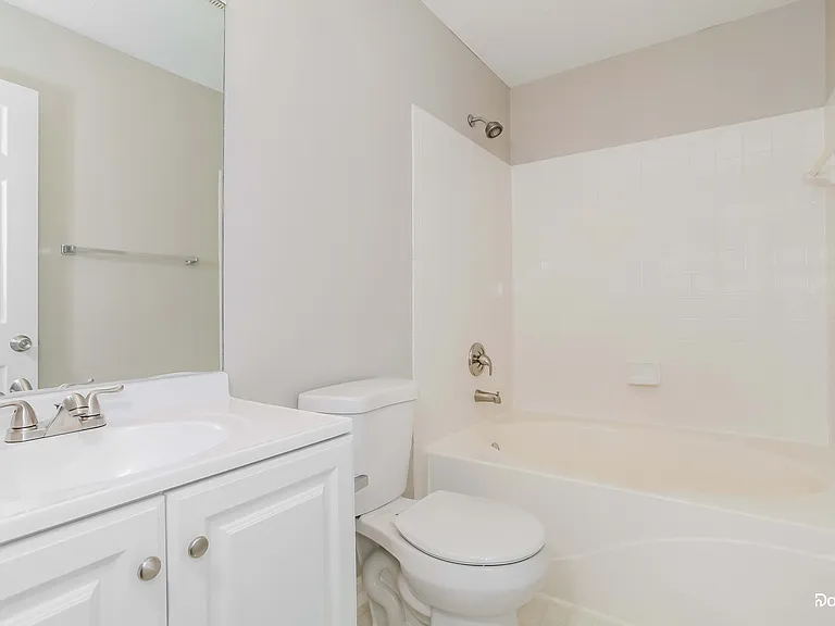 3047 James Pl — Photo 8