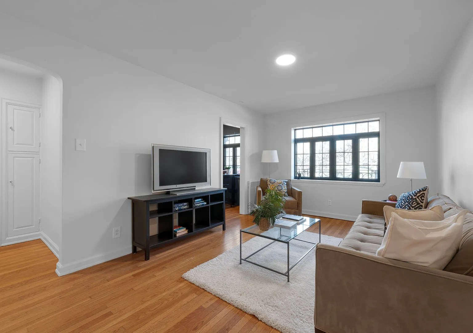 441 East Town Street - 210 - Unit 210 — Photo 1