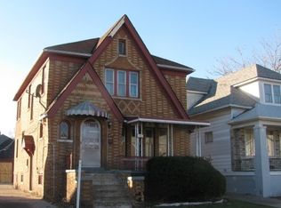 13217 Bloom St, Hamtramck, MI 48212