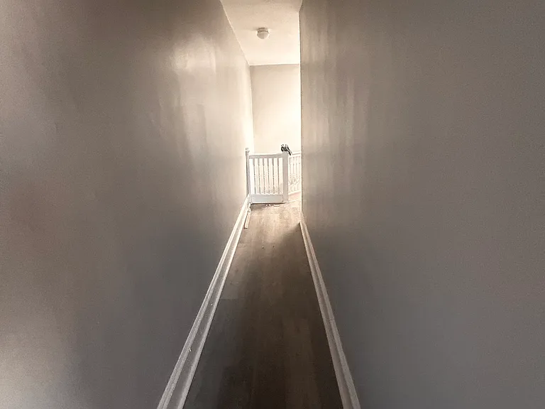 519 Sanford Pl — Photo 8
