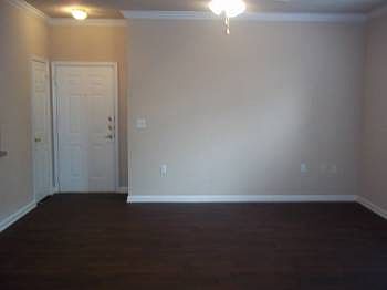 2nd image of 6915 Northbury Ln APT 917