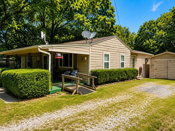 2nd image of 2070 County Road 3830