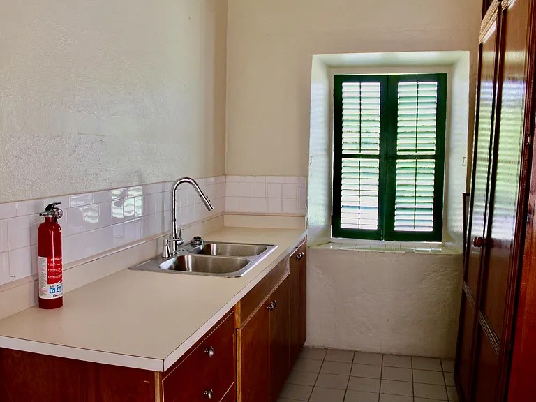 40 Jg La Grange We St — Photo 22