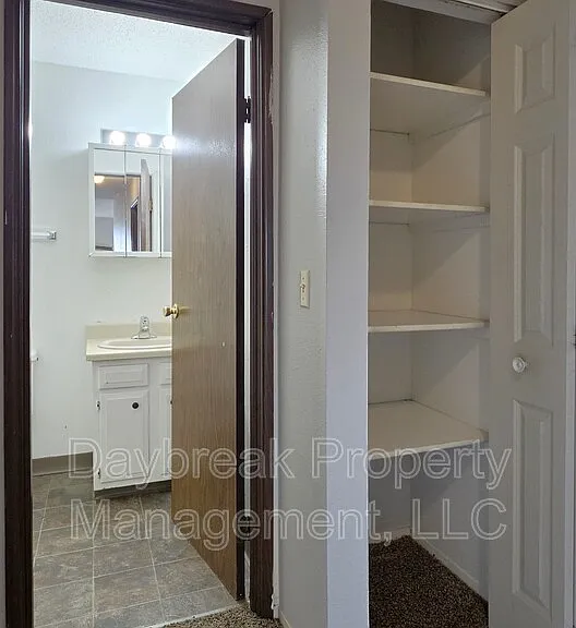 2414 3rd Ave N #17 — Photo 9