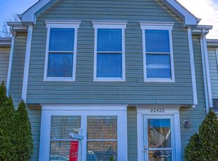 22422 Stablehouse Dr, Sterling, VA 20164