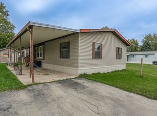 77 Berry Ln, Bourbonnais, IL 60914