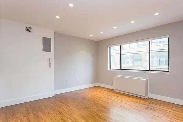 Rented by Compass | media 19