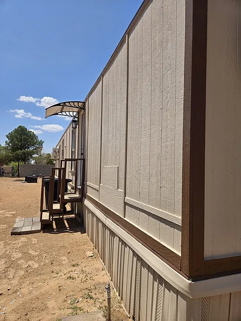 3 bed, 960 sqft, $1,000 — Photo 2