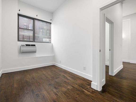 4th image of 207 E 37th St #1JJ