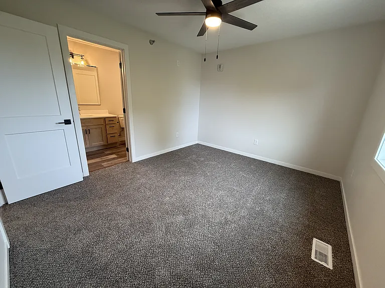 516 Cottage Ave #301 — Photo 19