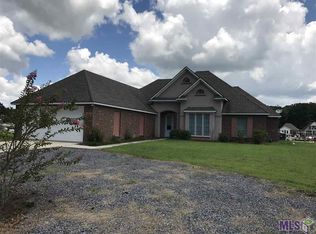 12550 Bayou Terrace Dr, Saint Amant, LA 70774