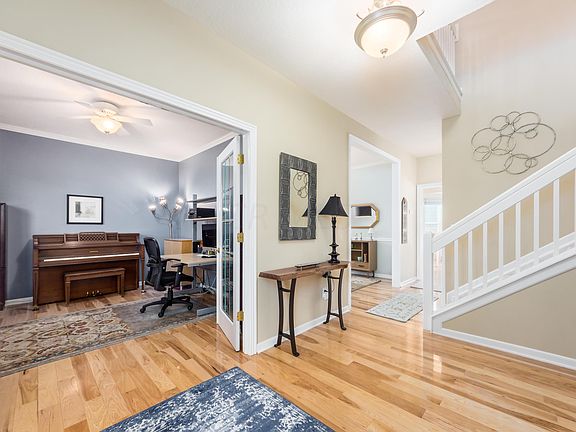 4th image of 6586 Weston Cir E