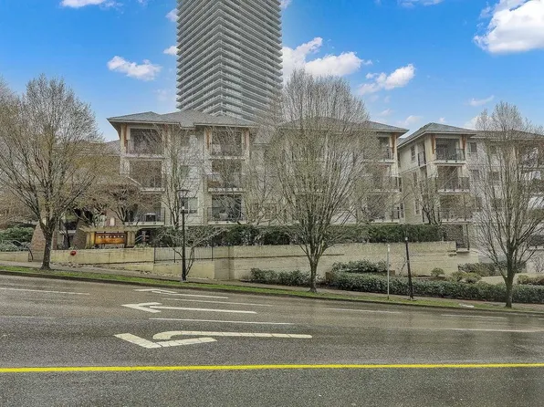 2088 Beta Ave #311, Burnaby, BC V5C 0C8
