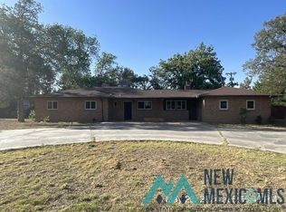 1202 S Country Club Cir, Carlsbad, NM 88220