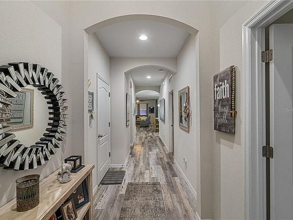 5th image of 885 Dusty Pine Dr