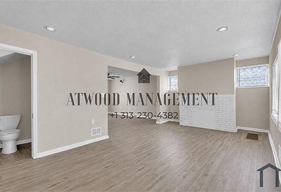 3rd image of 12754 Marlowe St