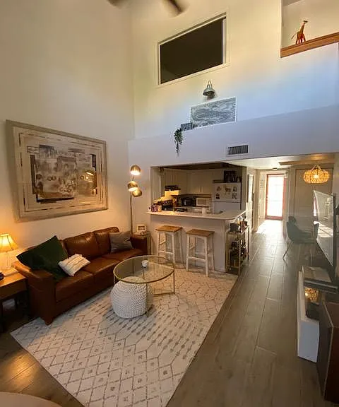 1025 E Highland Ave #9 — Photo 1