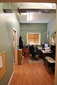 4th image of 7580 Pioneer Way
