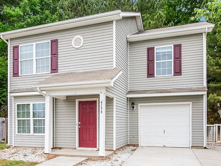 4198 Broadstairs Dr — Photo 4
