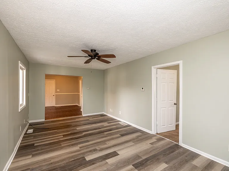 5030 Arch St — Photo 22