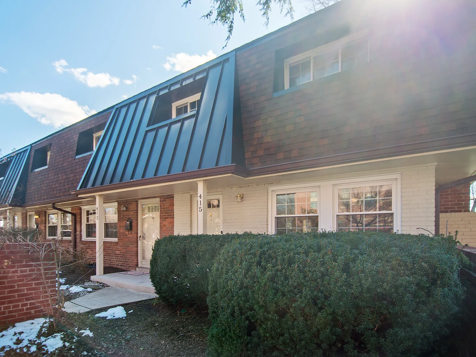3 bed, 1.5 bath, 952 sqft, $3,350 — Photo 3