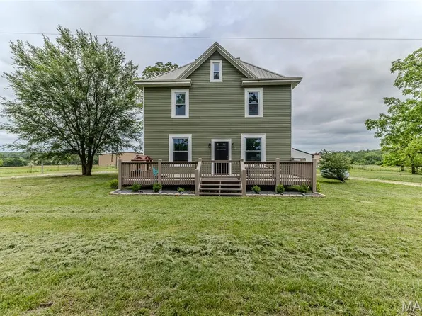 20582 Normandy Dr, Lebanon, MO 65536