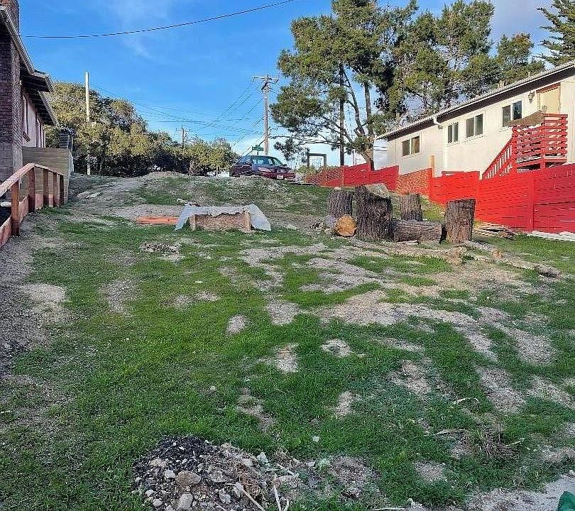 2nd image of 1035 Jefferson St