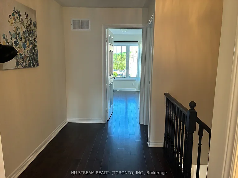 300 Delray Dr — Photo 8