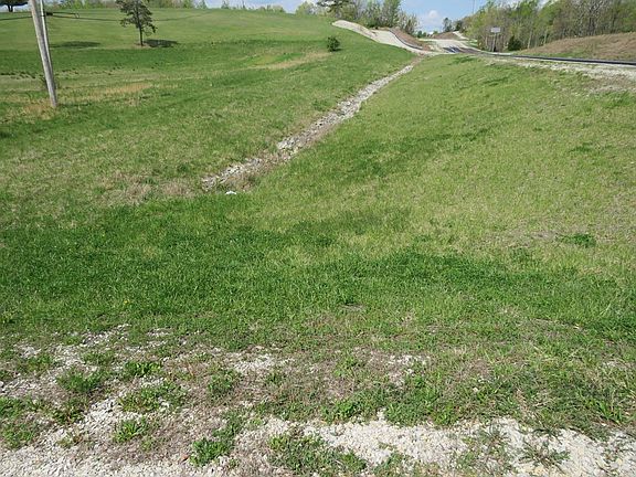 3rd image of 2541 Us Highway 460 E