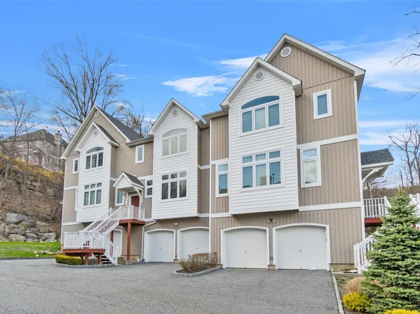 16 Lakeview Drive, Fort Montgomery, NY 10922