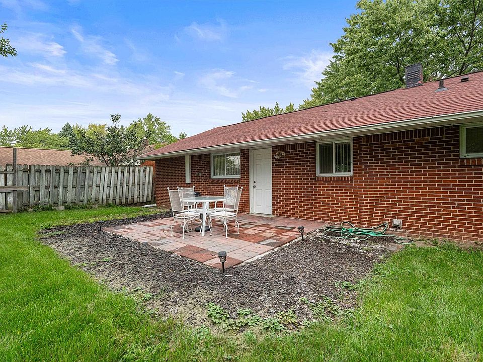 35529 Seville St, photo 27