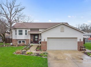 658 Ironwood Dr, Lowell, IN 46356