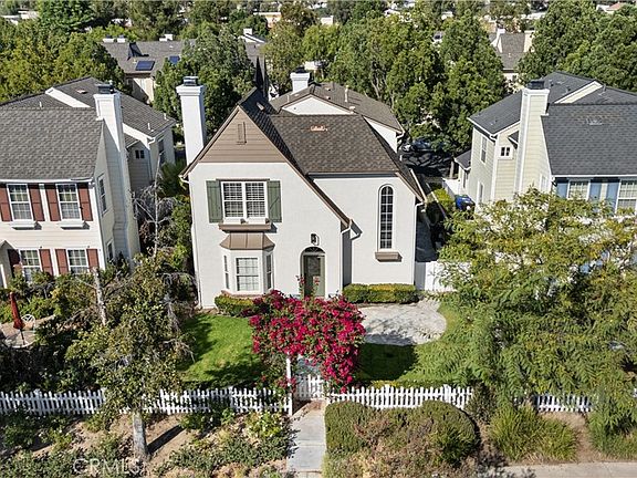4th image of 23916 Windward Ln