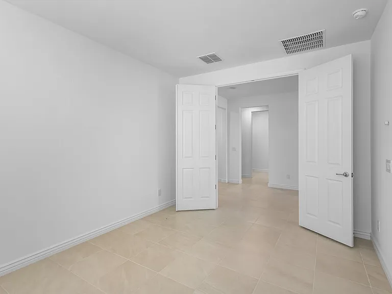 14832 W Honeysuckle Dr — Photo 9