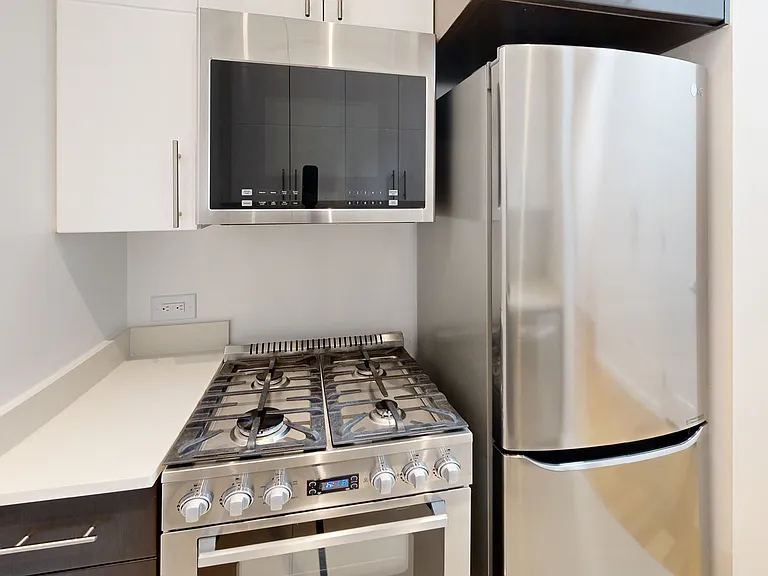 795 Columbus Ave #8M — Photo 1