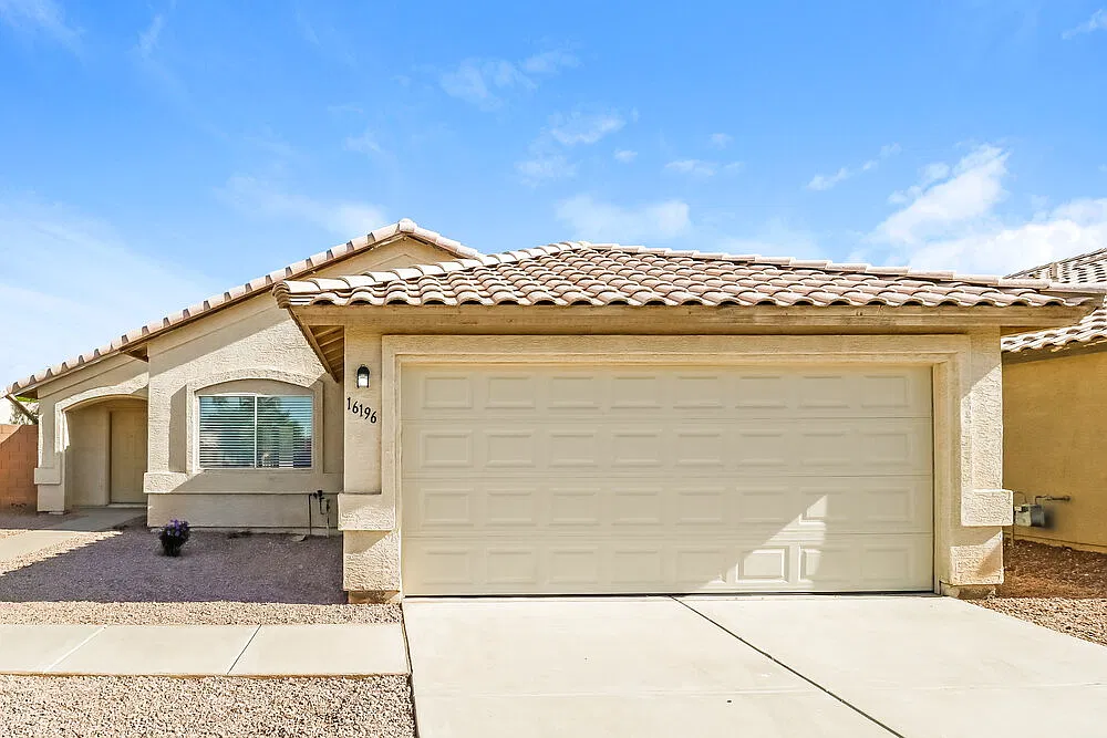 3 bed, 2.0 bath, 1266 sqft, $1,875 — Photo 1