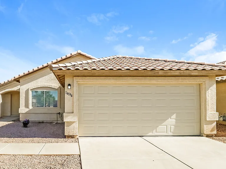 16196 W Mesquite Dr — Photo 1