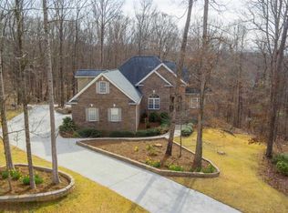 186 Stream Side Dr, Pendergrass, GA 30567