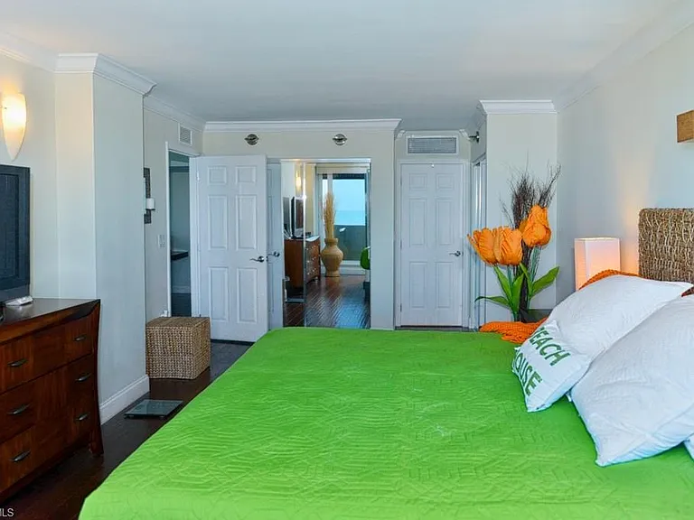 4001 Gulf Shore Blvd N #707 — Photo 16