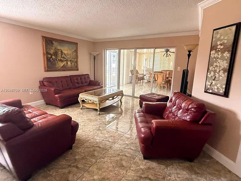 17801 N Bay Rd #206 — Photo 6