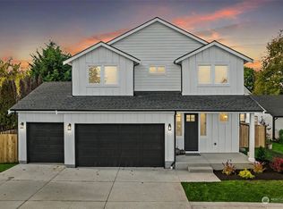 914 16th St SW, Puyallup, WA 98371